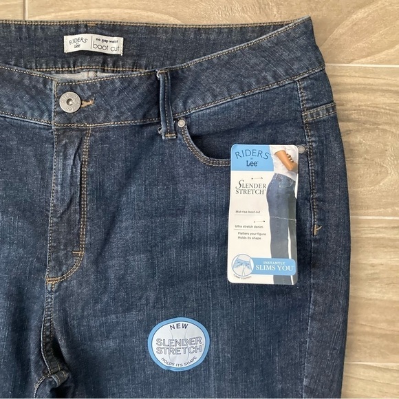 NWT Riders by Lee Slender Stretch Jeans | Size 18 - Picture 2 of 4